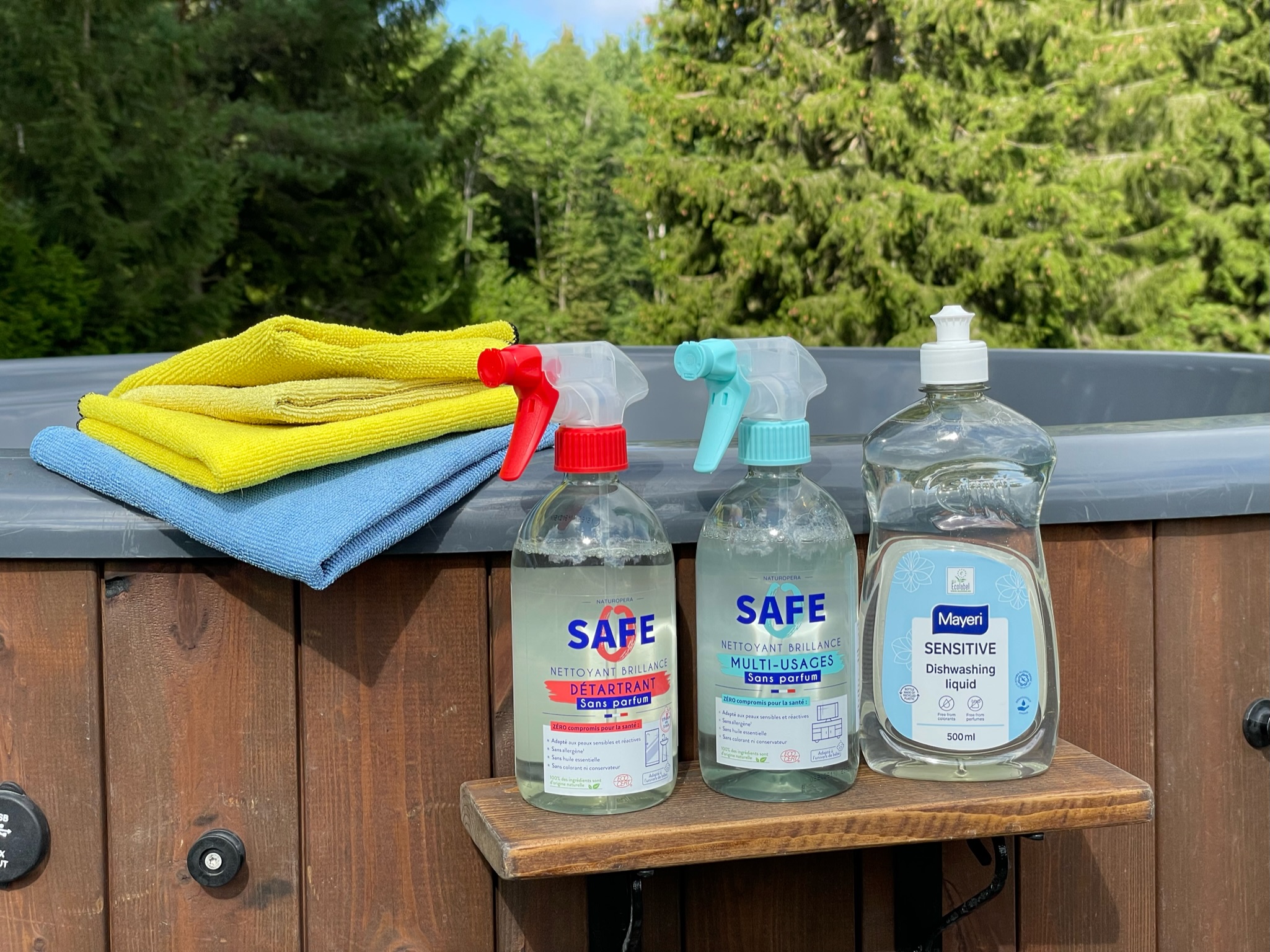 (vasakult) SAFE katlakivieemaldaja, SAFE üldpuhastusvahend, Mayeri hüpoallergeenne nõudepesuvahend